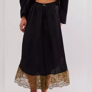 Free People Morning Kiss Sleep Pants
NWOT